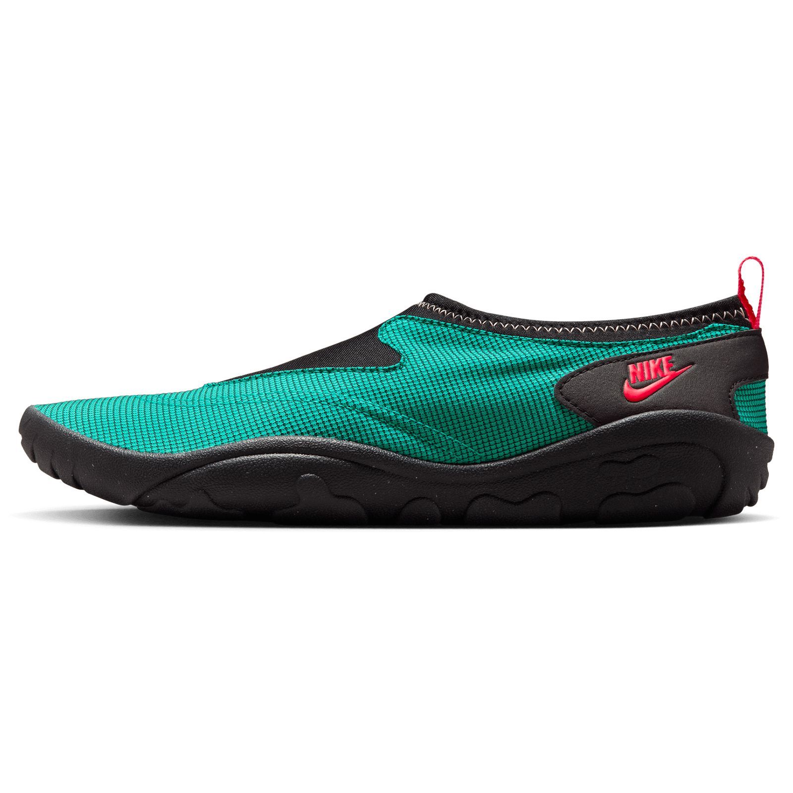 NIKE AQUA TURF