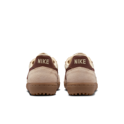 WMNS NIKE FIELD GENERAL