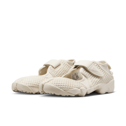 WMNS NIKE AIR RIFT