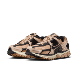 W NIKE ZOOM VOMERO 5