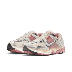 W NIKE ZOOM VOMERO 5