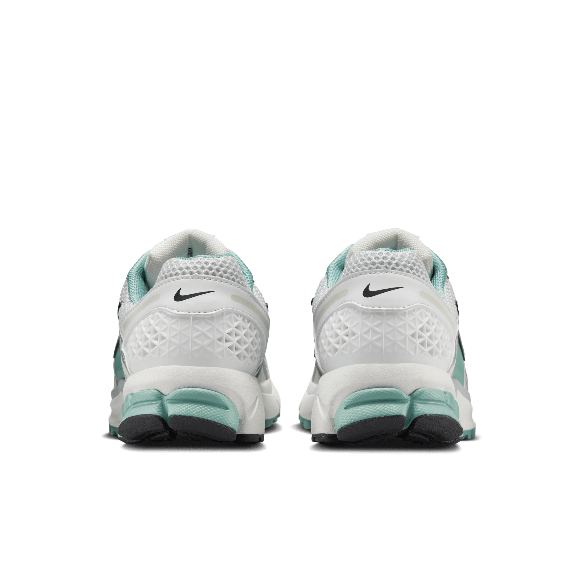W NIKE ZOOM VOMERO 5