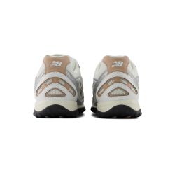 NEW BALANCE 204L