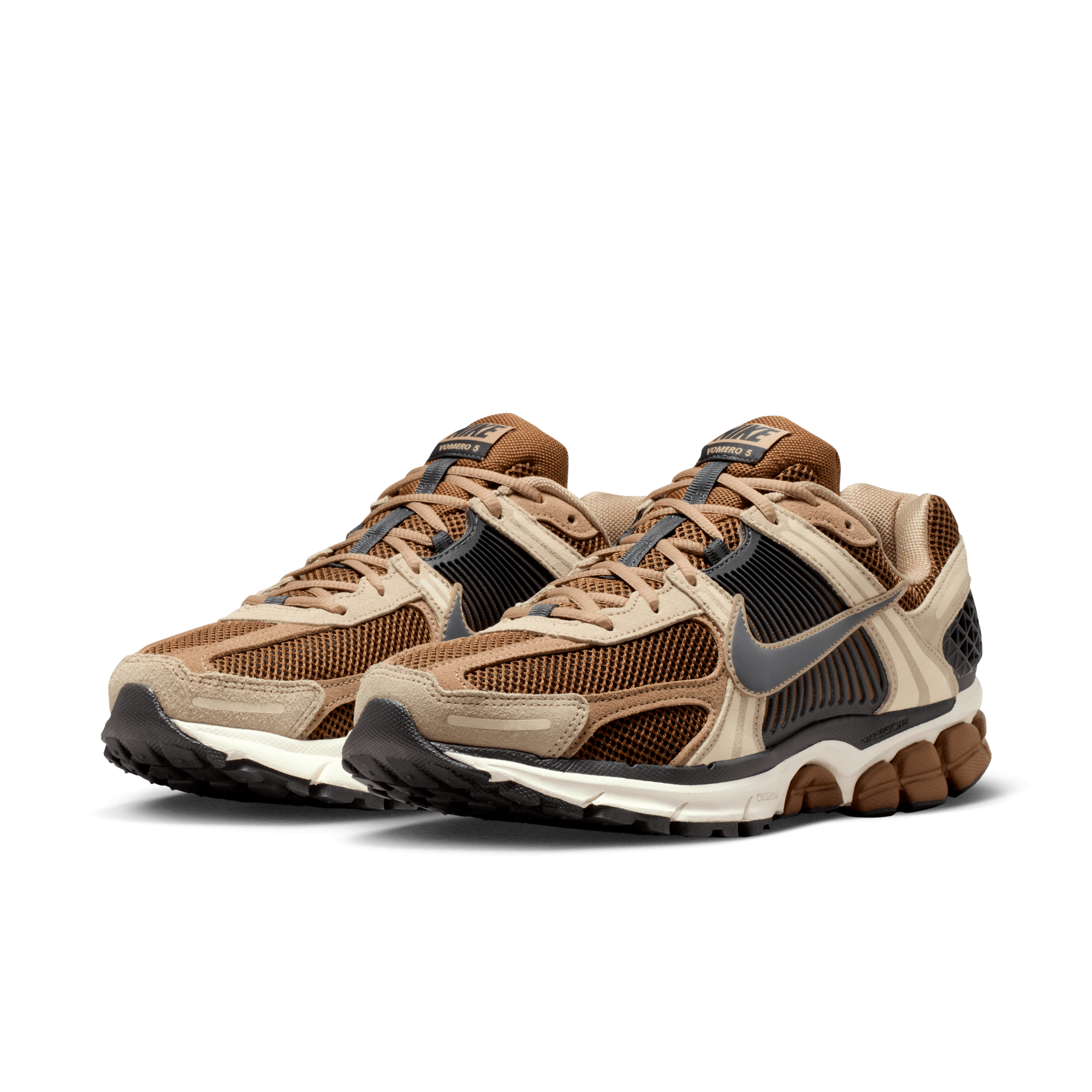 NIKE ZOOM VOMERO 5