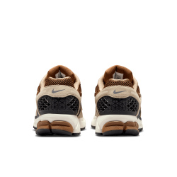 NIKE ZOOM VOMERO 5