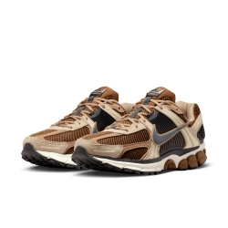 NIKE ZOOM VOMERO 5