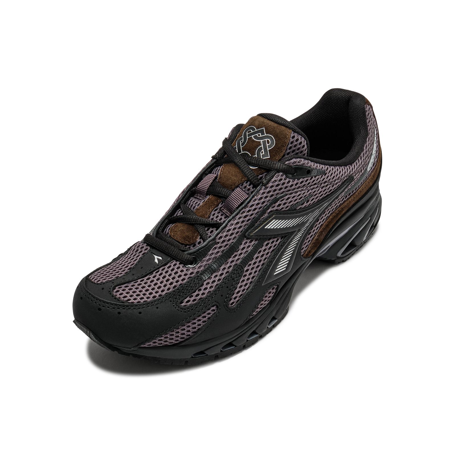 LACK OF GUIDANCE 2 X DIADORA MYTHOS 