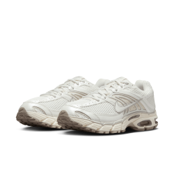 W NIKE AIR MAX MOTO 2K