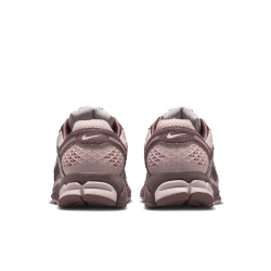 W NIKE ZOOM VOMERO 5