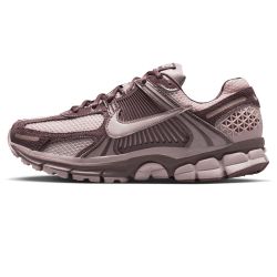 W NIKE ZOOM VOMERO 5