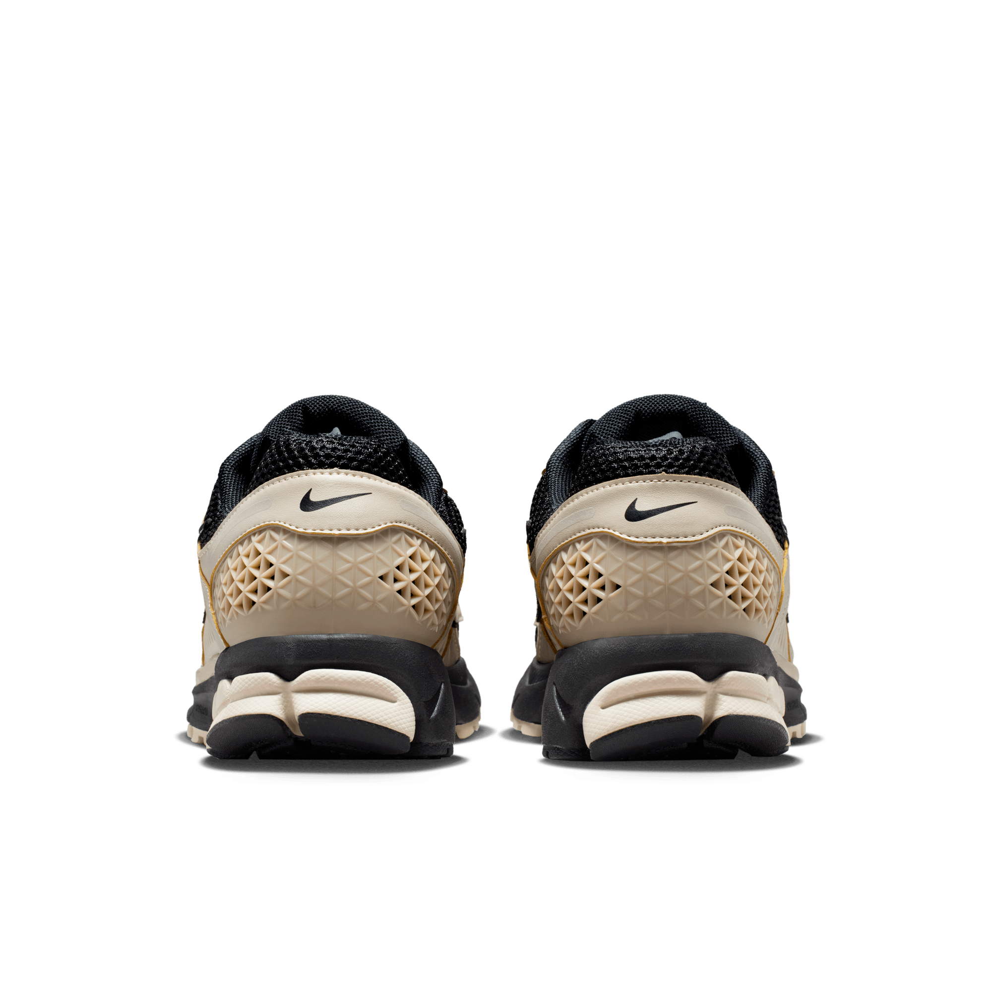NIKE ZOOM VOMERO 5