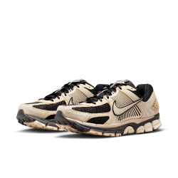 NIKE ZOOM VOMERO 5