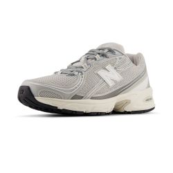 New Balance 740