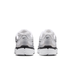 W NIKE P-6000