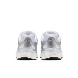 W NIKE P-6000
