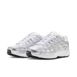 W NIKE P-6000