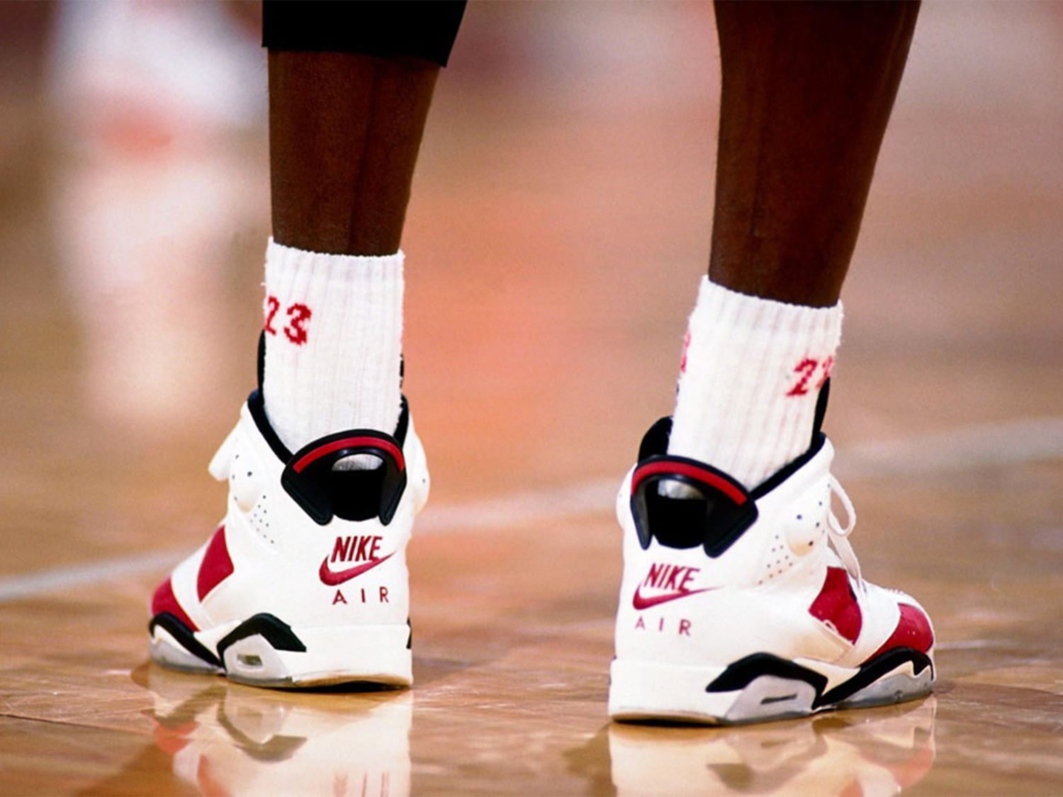 AIR JORDAN 6 RETRO  CARMINE