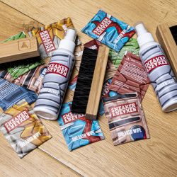 SNEAKER FREAKER X SNEAKER LAB CLEANING KIT
